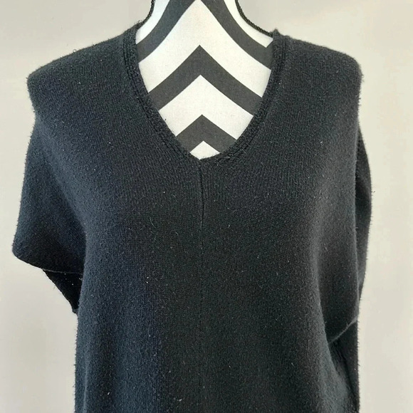 Old Navy Black Sweater Sz SM - Picture 2 of 5